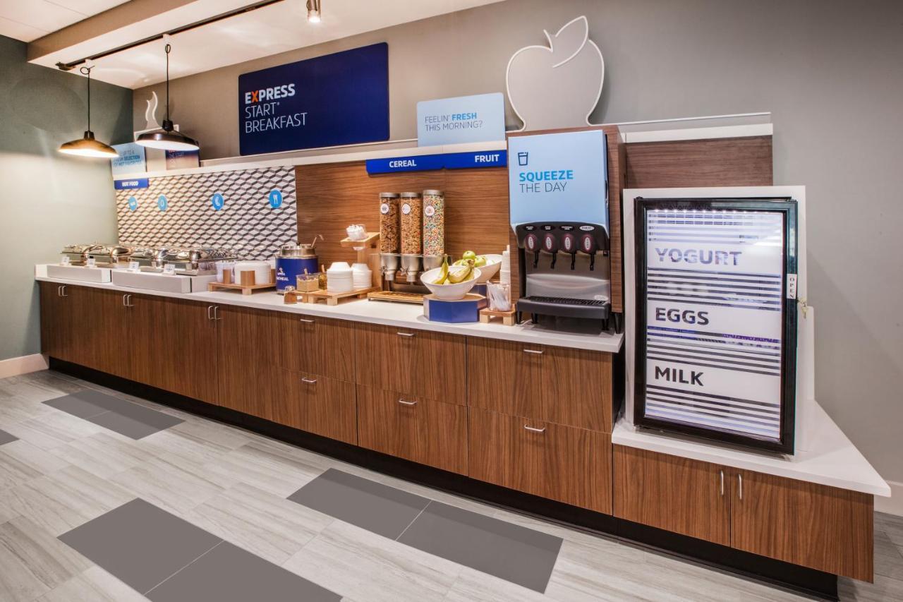 Holiday Inn Express & Suites - Ottawa By Ihg Zewnętrze zdjęcie